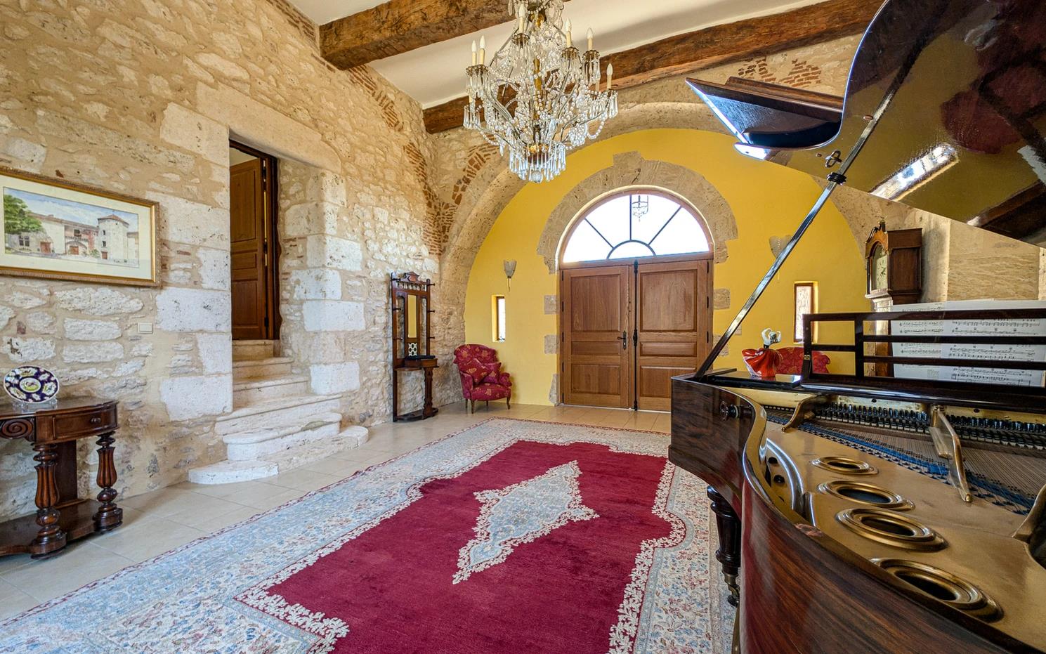 Impeccably renovated castle in the Gers
