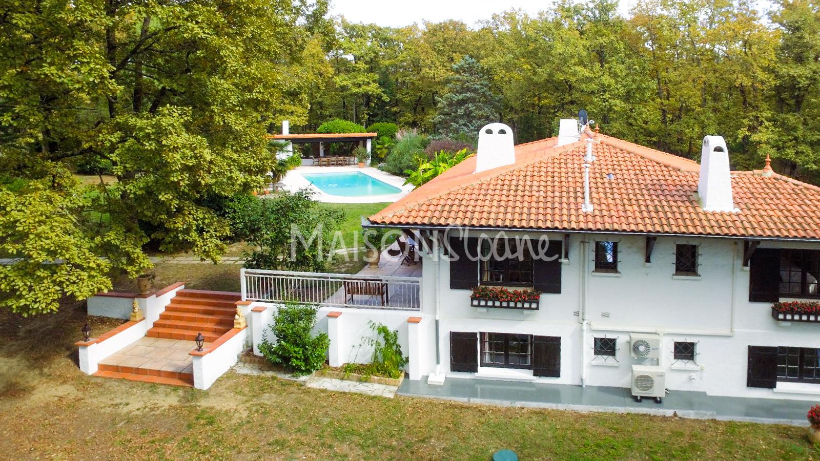 Basque-Style estate in the heart of the Royal Forest