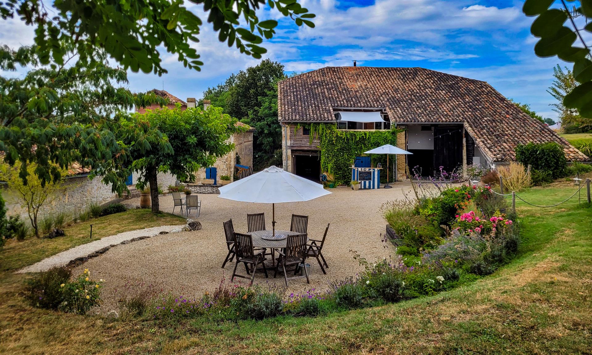 Fully restored stone estate comprising 2 stone gîtes and swimming pool on 1.5 hectares of land