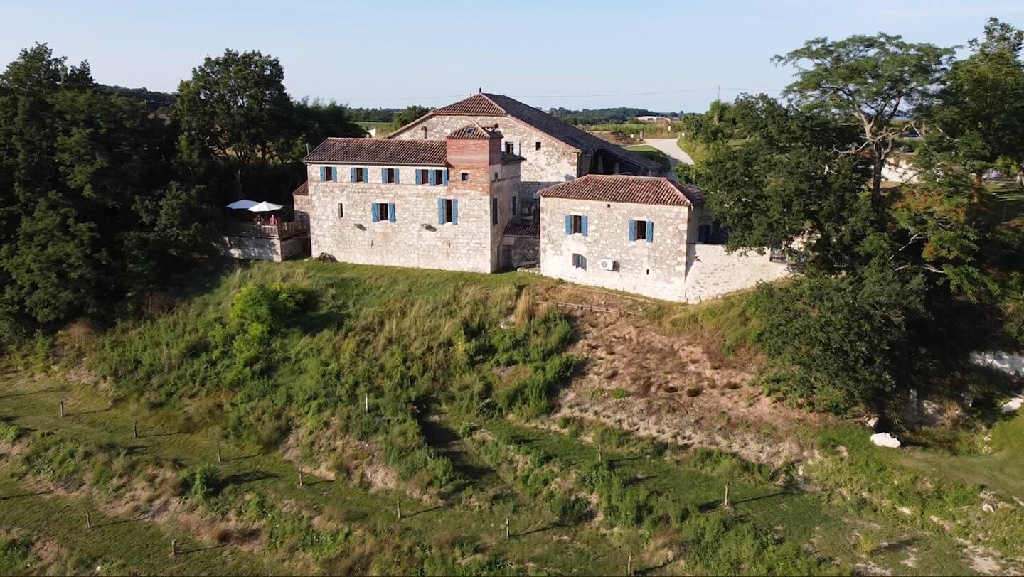 Fully restored stone estate comprising 2 stone gîtes and swimming pool on 1.5 hectares of land