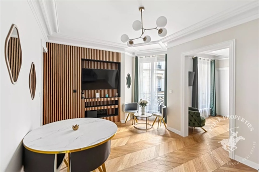 Newly renovated apartment- Ternes