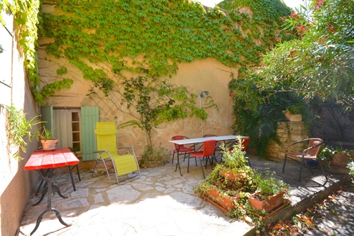 Le Barroux, charming house of 230 m2 with exteriors