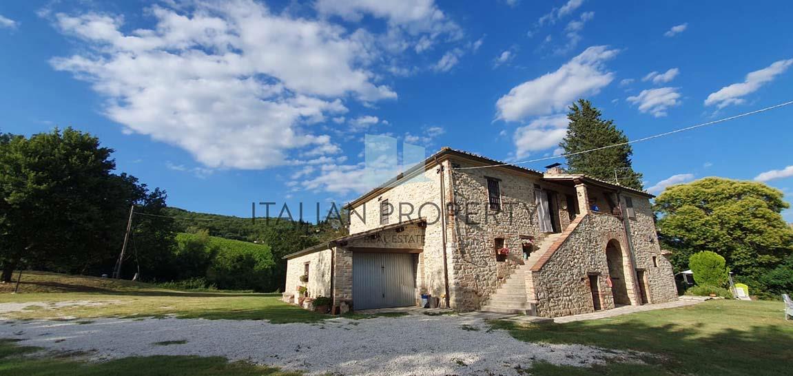 Rustic farmhouse in Mantignana
