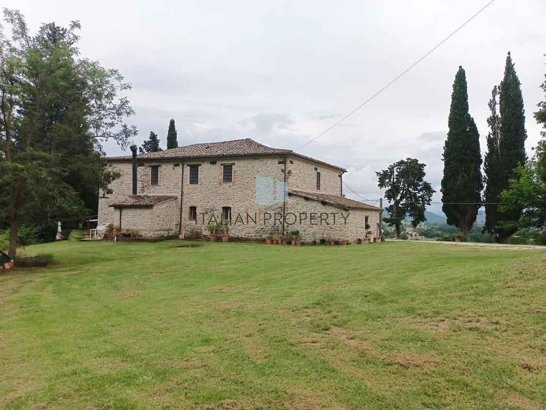 Rustic farmhouse in Mantignana