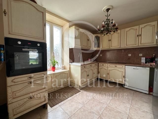Authenticity and charm for this property complex - centre of Trégunc