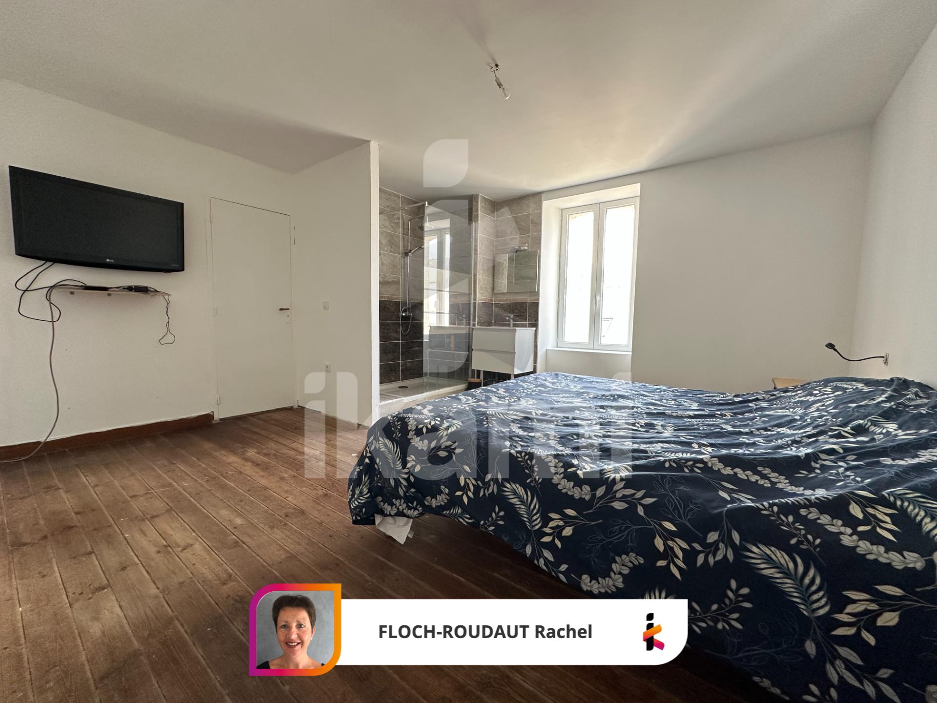Authenticity and charm for this property complex - centre of Trégunc