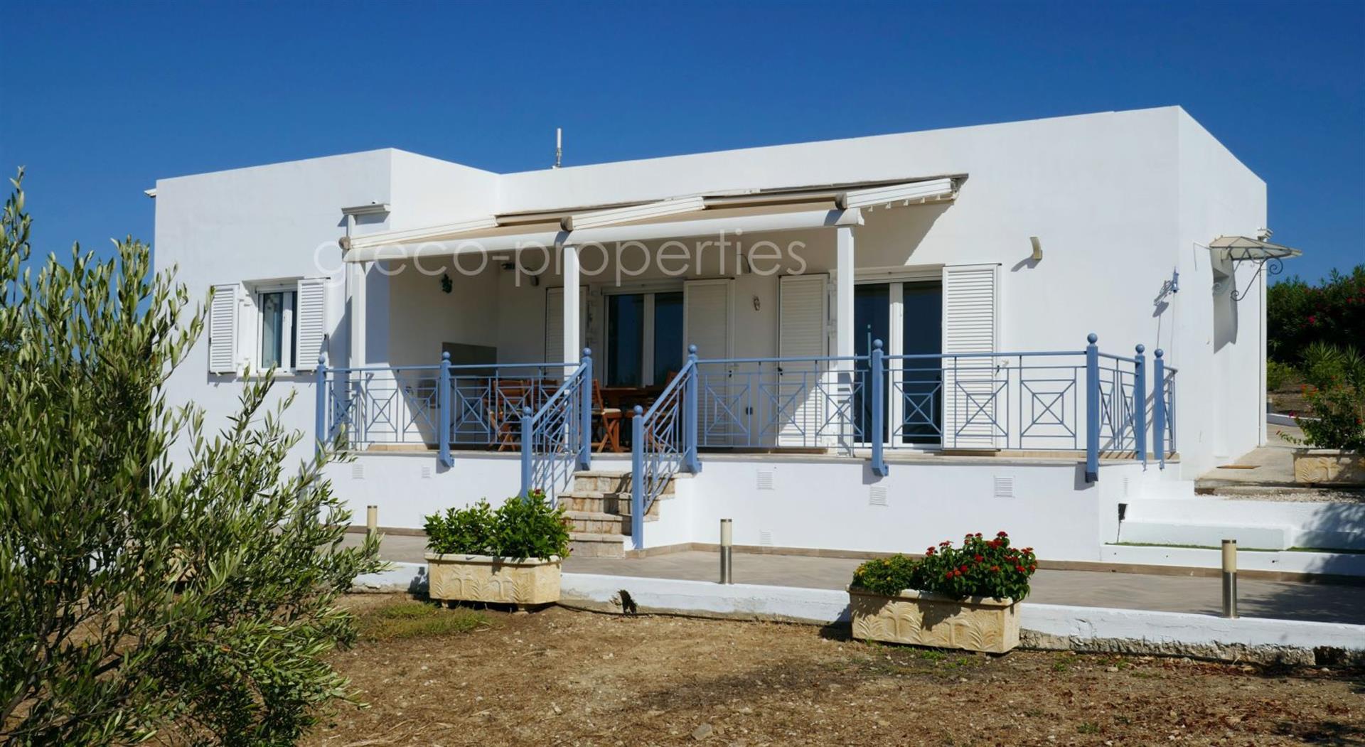 Cyclades I white island house with modern flair, 3 bedrooms