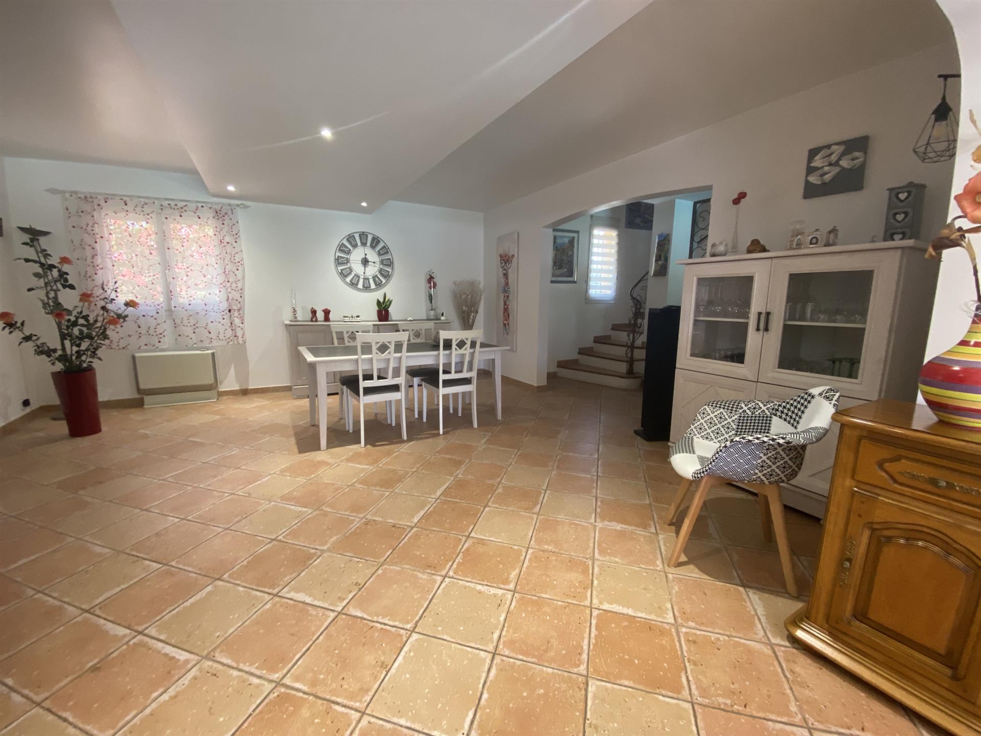 Detached villa with pool