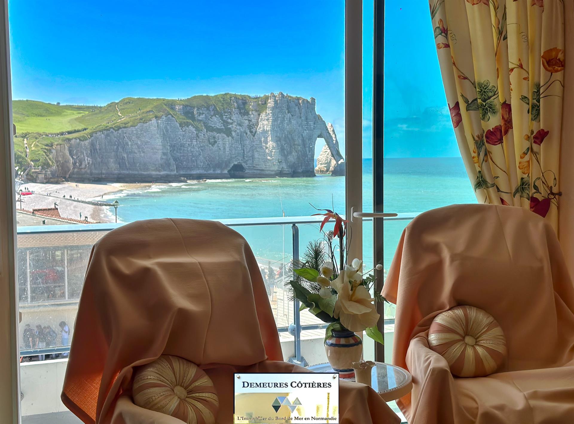Exceptional apartment located opposite the beach of Etretat, with elevator, garage and cellars