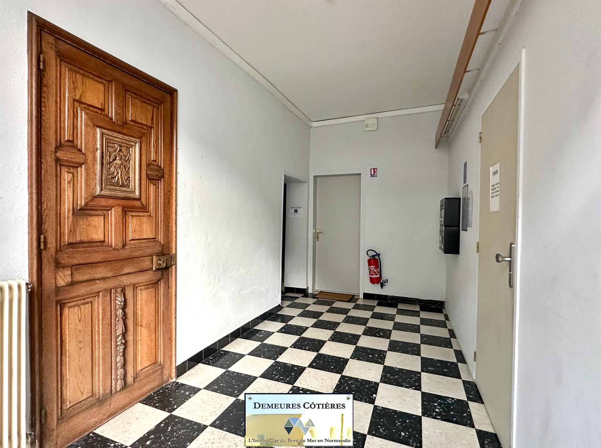 Atypical single-story apartment with garden, in the heart of Fecamp