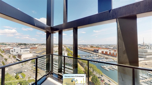 Exceptional duplex overlooking the Horizon 360o tower Le Havre