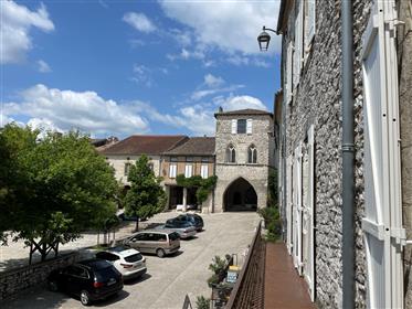 Superbly restored townhouse with balcony and rooftop terrace  in Monflanquin, Lot et Garonne