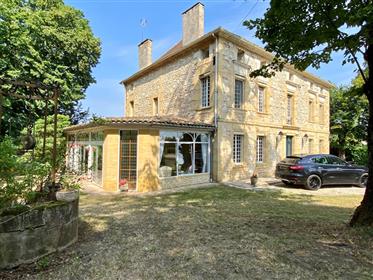Substantial 18th century manoir with guest cottage, swimming pool and 1.4ha  near Bergerac, Dordogne