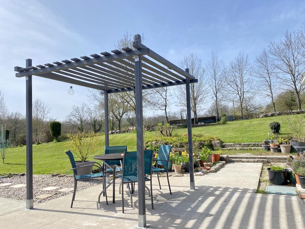 Immaculately presented 2 bedroom house with large garden  near Issigeac, Dordogne