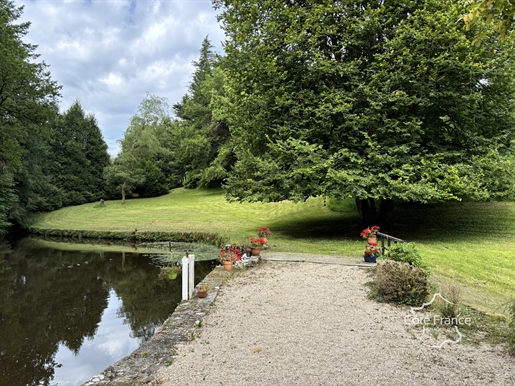 Ancien moulin avec droit d'eau et 2,2 hectares du terrain, Cayrols 15290 Cantal / Auvergne