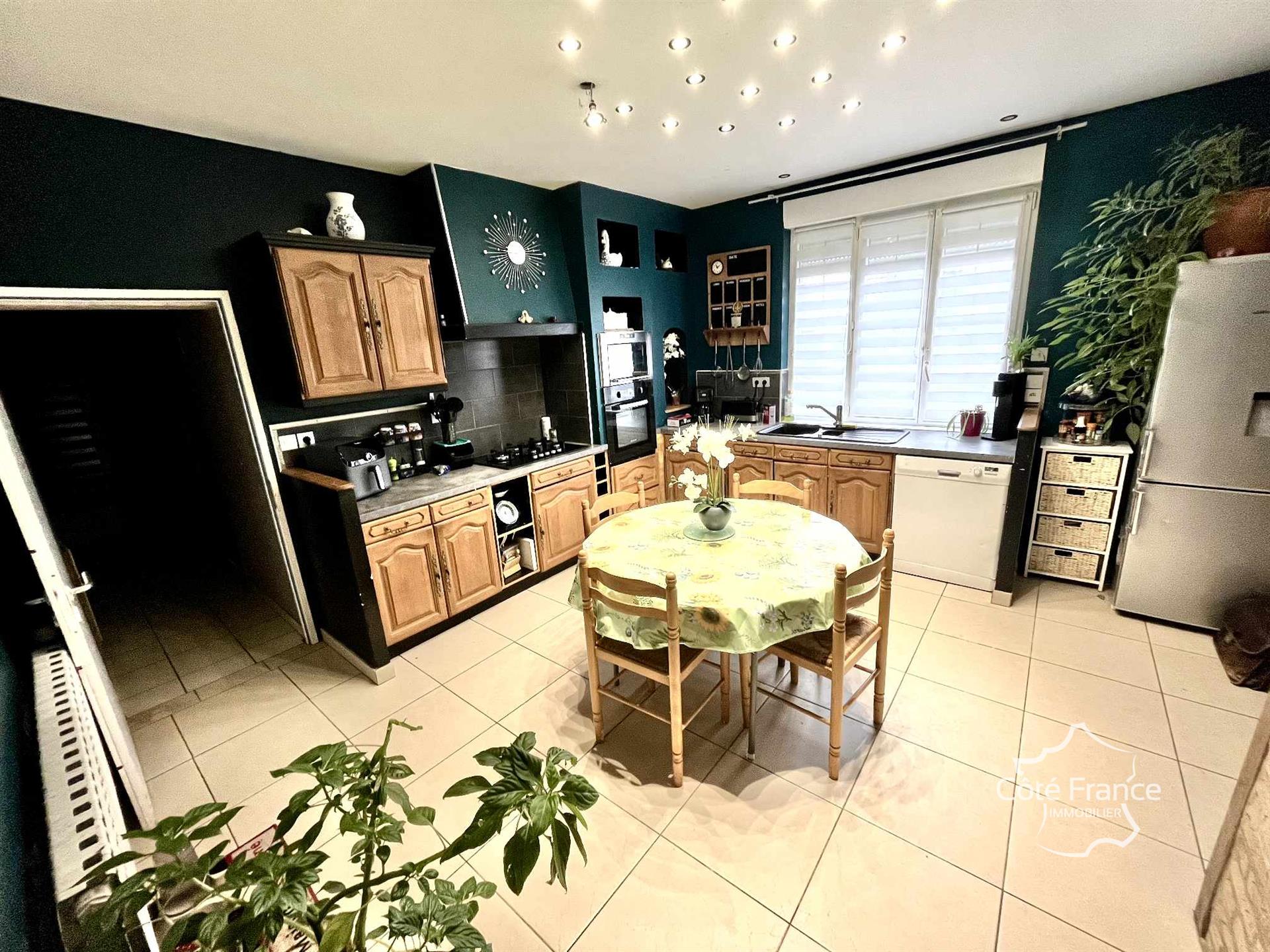 Maison à vendre, 140m², La Flamengrie