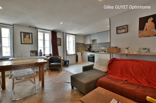 Maison de ville (140M²) 110000€ Beaumont-Le-Roger Centre Ville avec terrain de 260M²