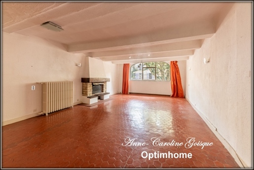 A Vendre, Élégant Immeuble Bourgeois au Cœur de Digne-les-Bains avec Option de Garage !