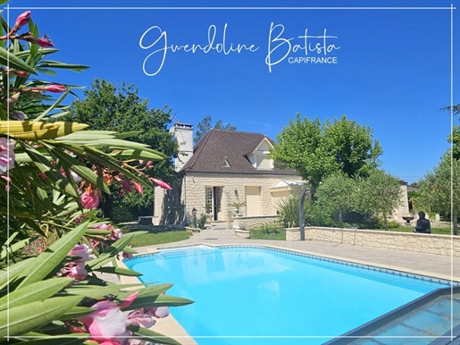 Bergerac - Superb Périgourdine of 221.36 m² near greenway - Land of 2,369.00 m²