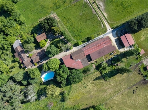 Dpt Dordogne (24), te koop Bergerac onroerend goed P7 - terrein van 87.000 m2