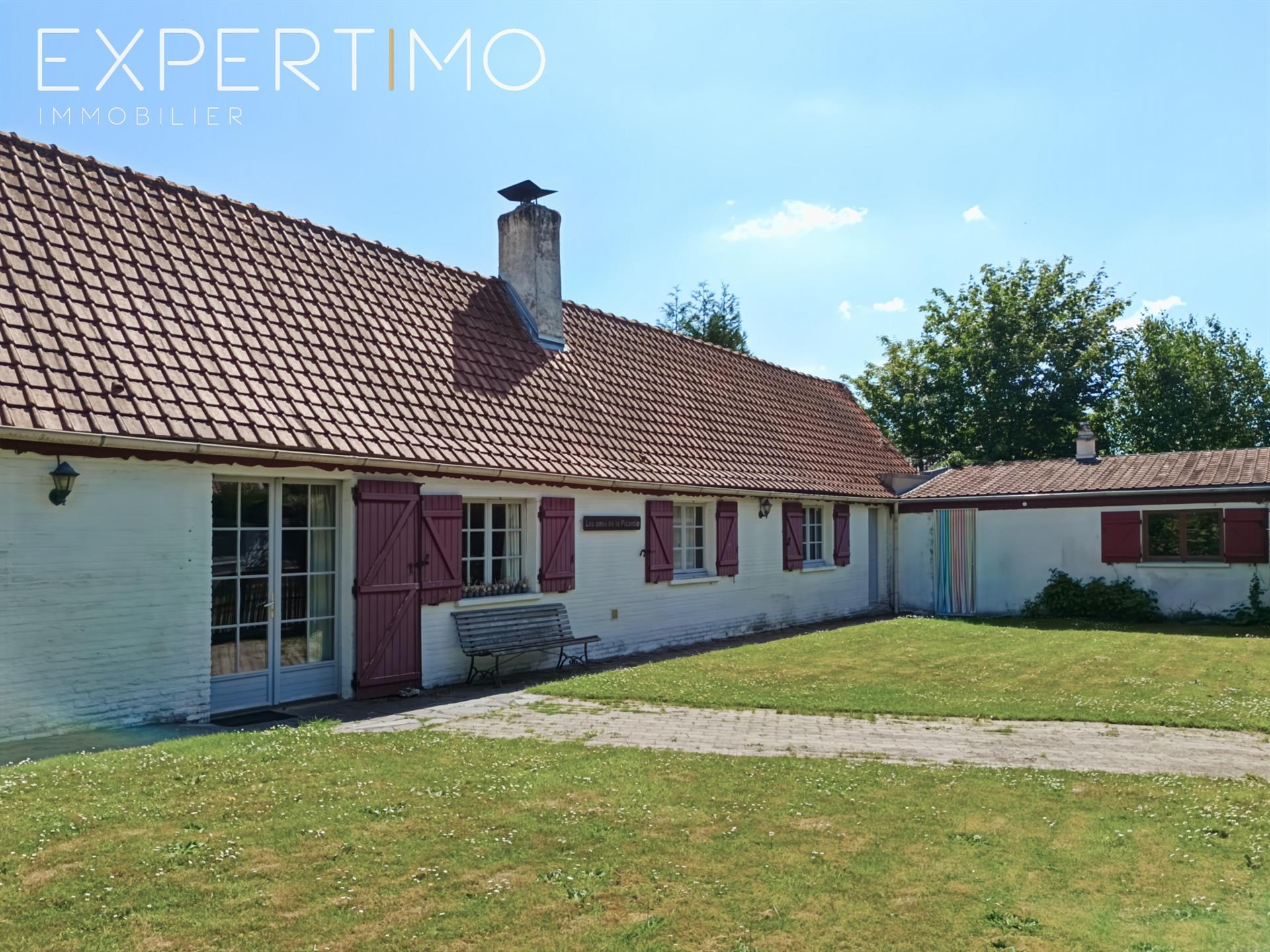 Very beautiful farmhouse: calm and nature!