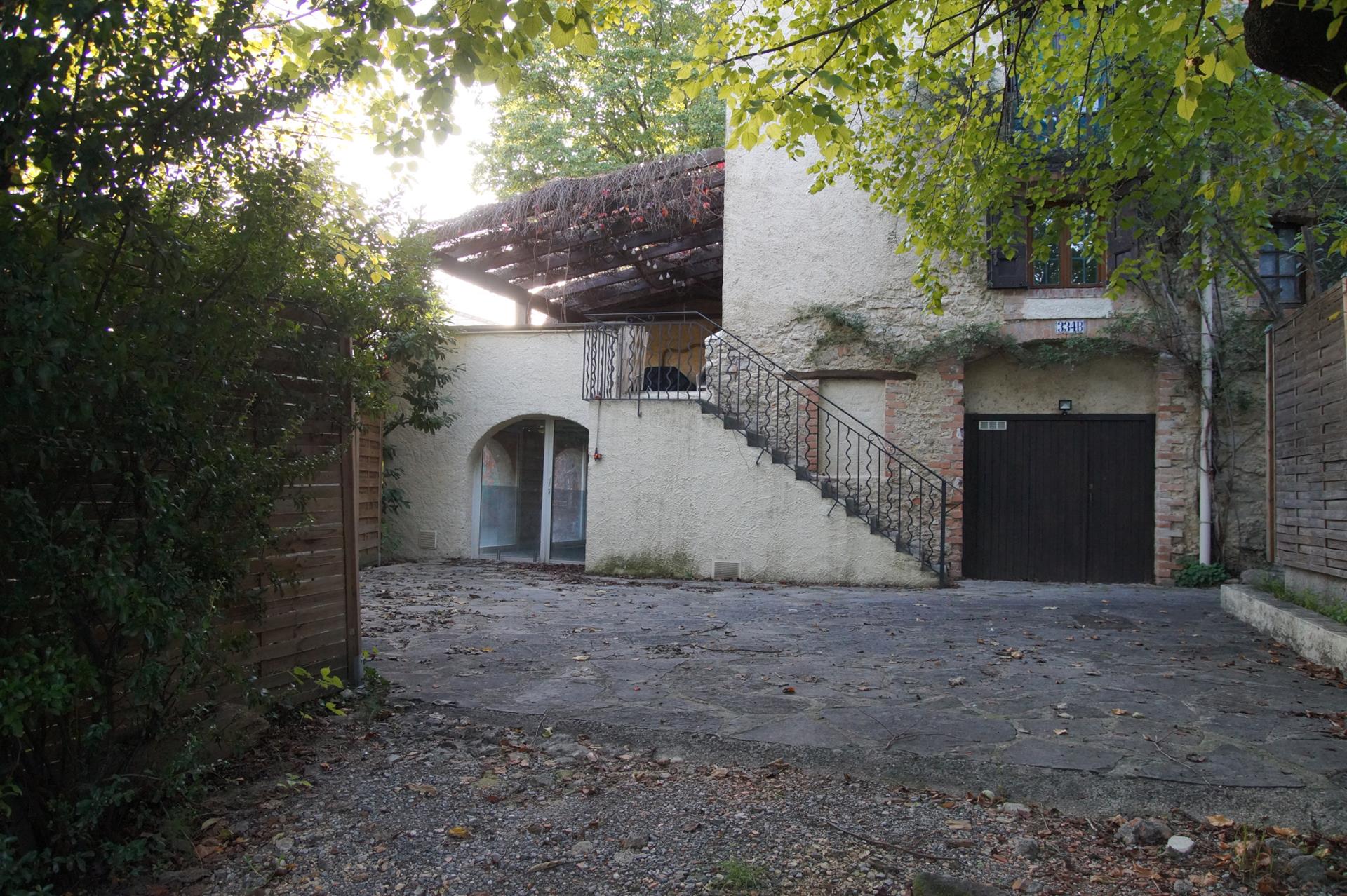 3 bedroom house, swimming pool Alès