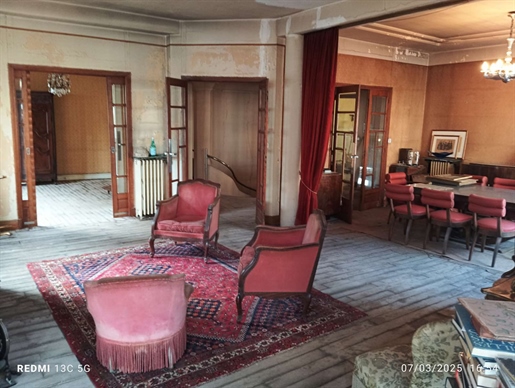 Grand Appartement T4 Art Déco Exceptionnel au Cœur du Centre-Ville de Tulle 19000