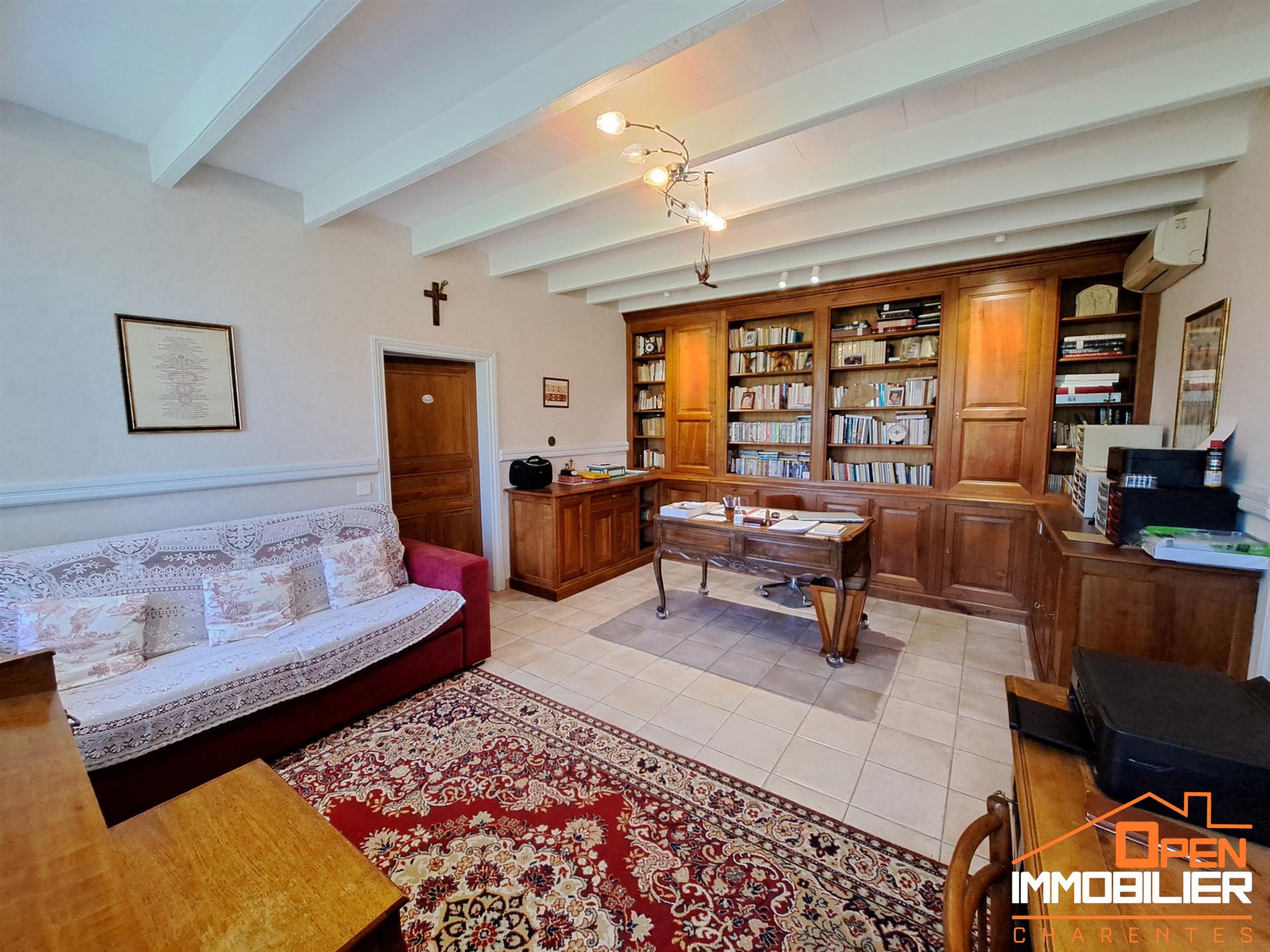 Stone House 5 Bedrooms 210 M2 And Land Over One Hectare - (16360) Baignes-Sainte-Radegonde