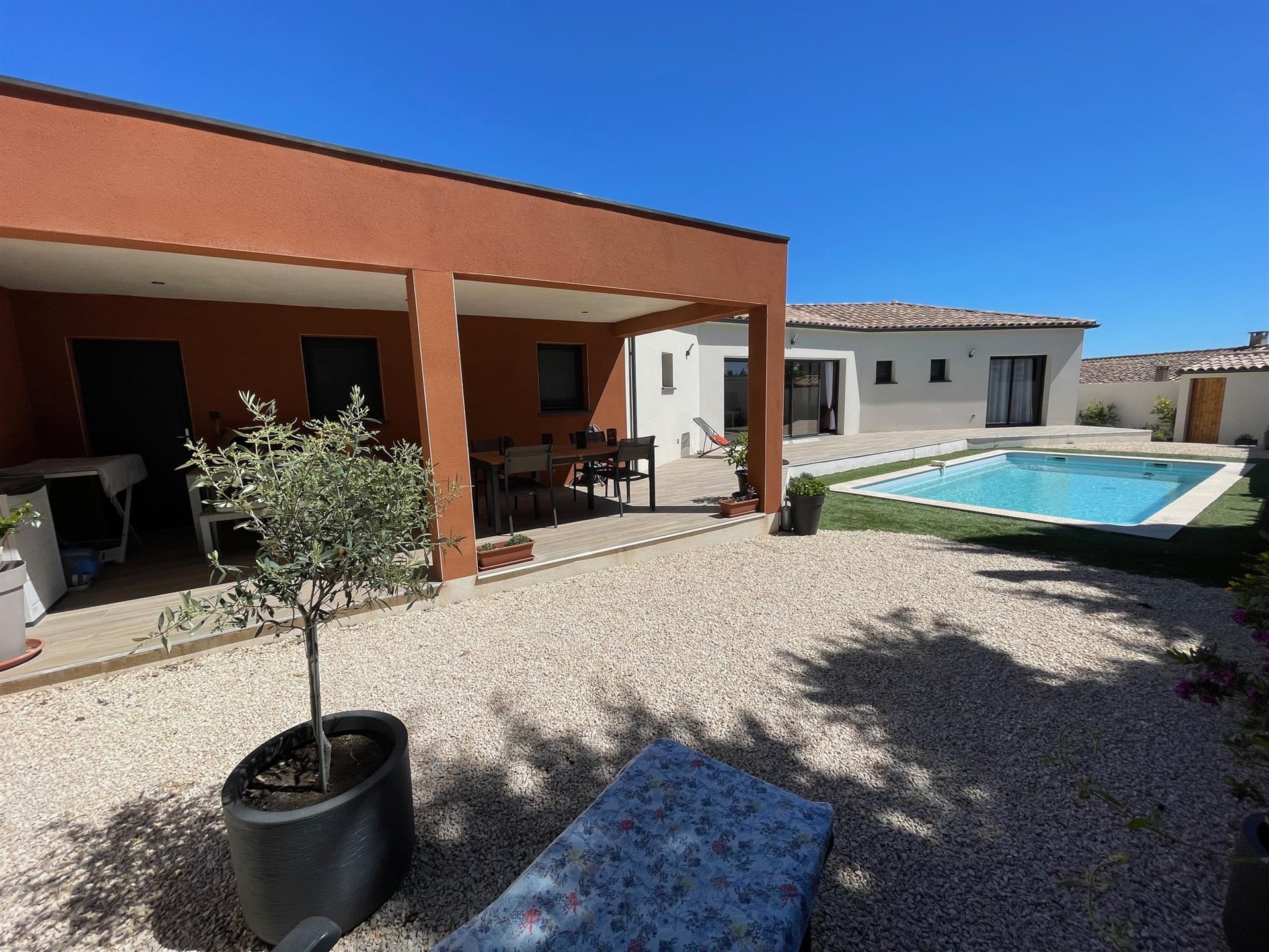 34120 Torbees Villa Of 122 M2 With Three Bedrooms And Pool