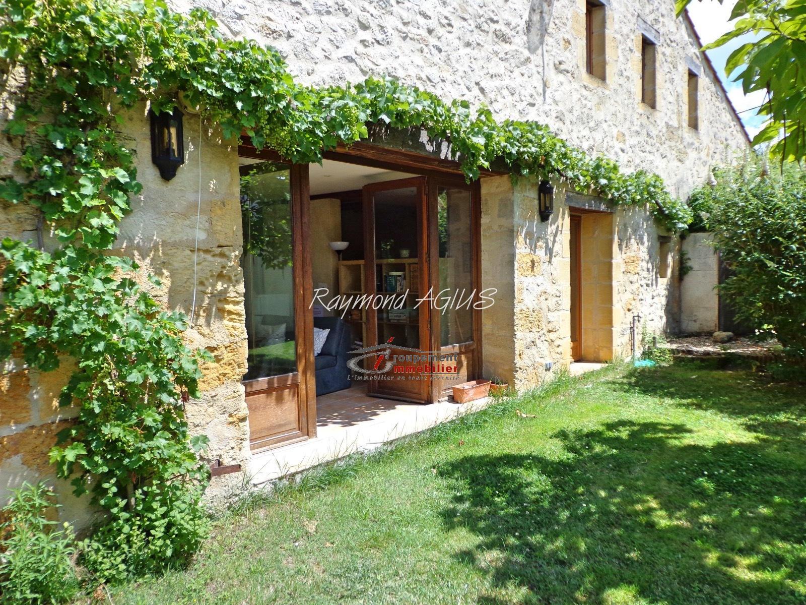 Antigua casa de piedra con casa rural y piscina - 24610 Minzac