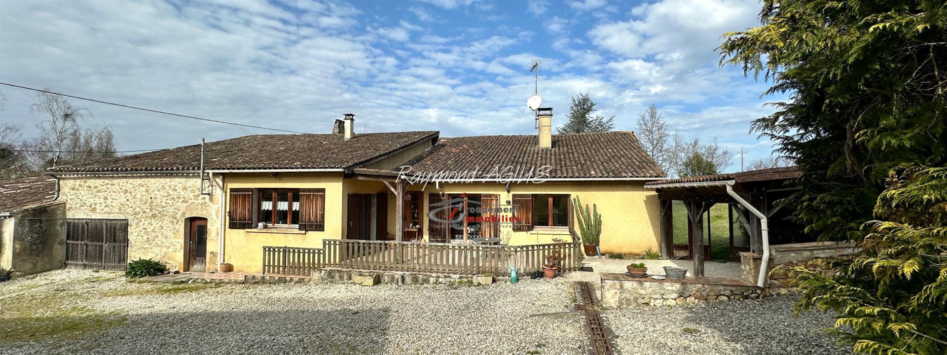 Charming 3 bedroom traditional stone house