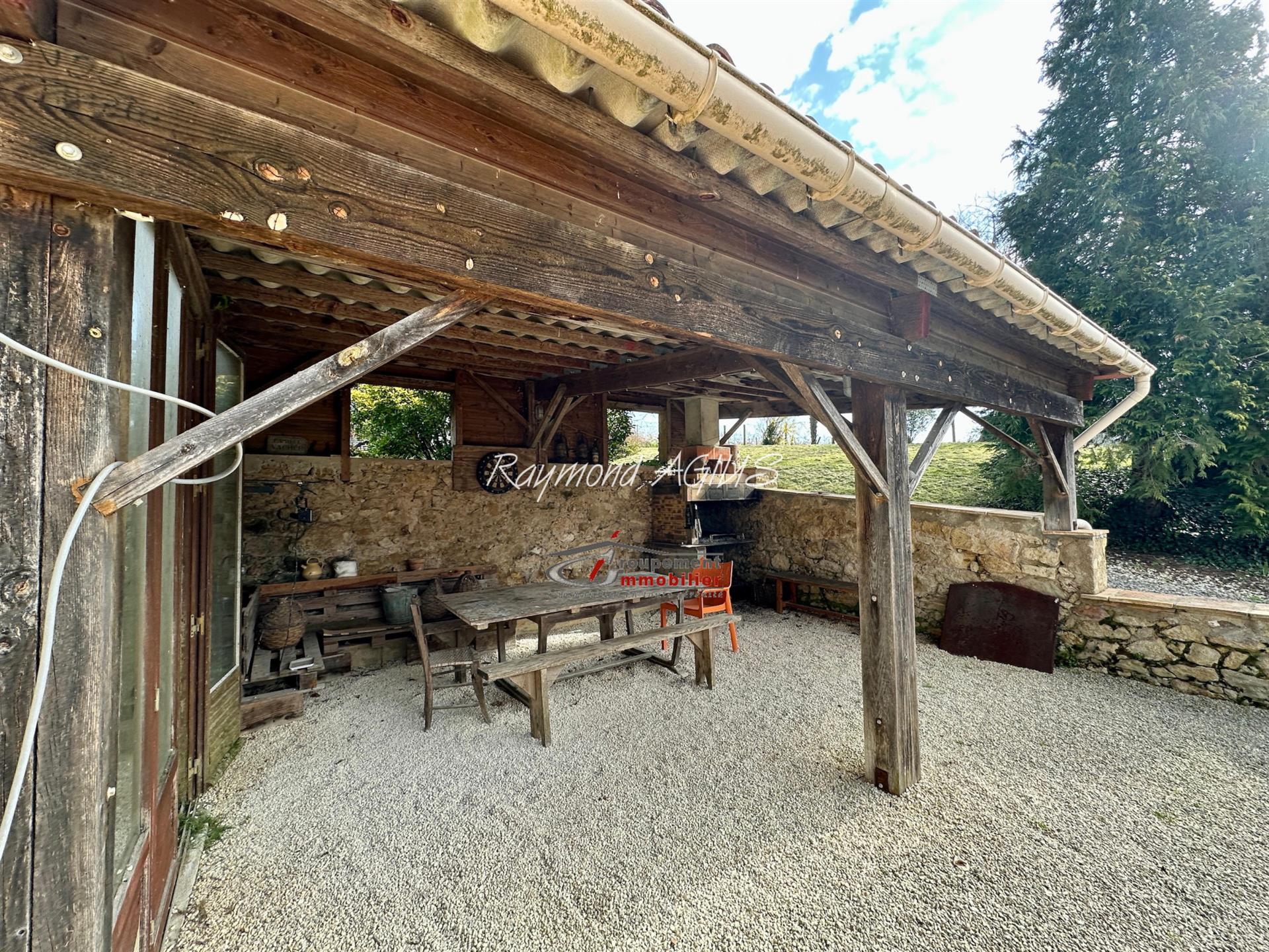 Charming 3 bedroom traditional stone house