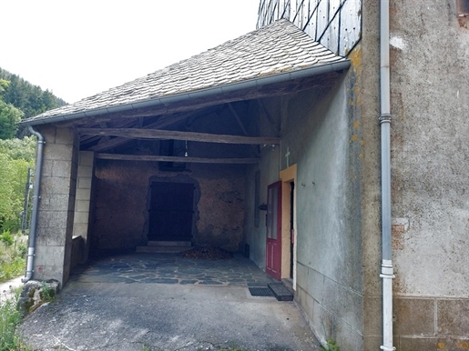 For sale in Mélagues: terrace house with Marie Thérèse Reynaud