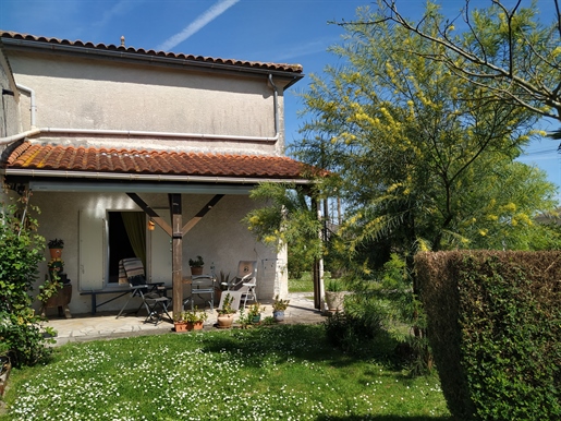 Charentaise avec garage