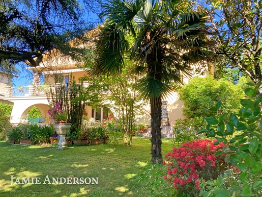 Charmante maison des années 70 avec jardin arboré au bord de la Rivière - 33220 Pineuilh