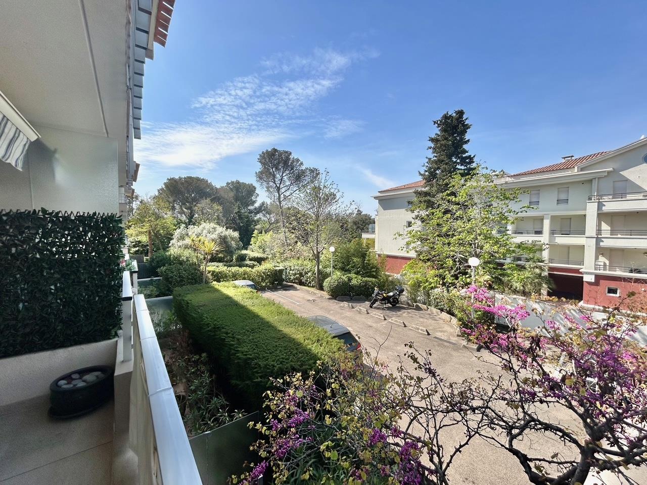 Boulouris Everything On Foot near the sea - 1-bedroom apartment with garage