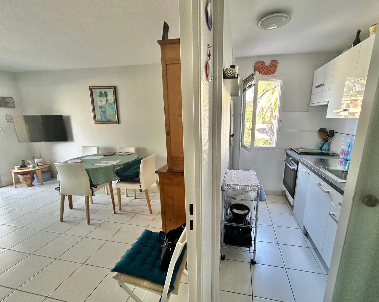 Boulouris Everything On Foot near the sea - 1-bedroom apartment with garage