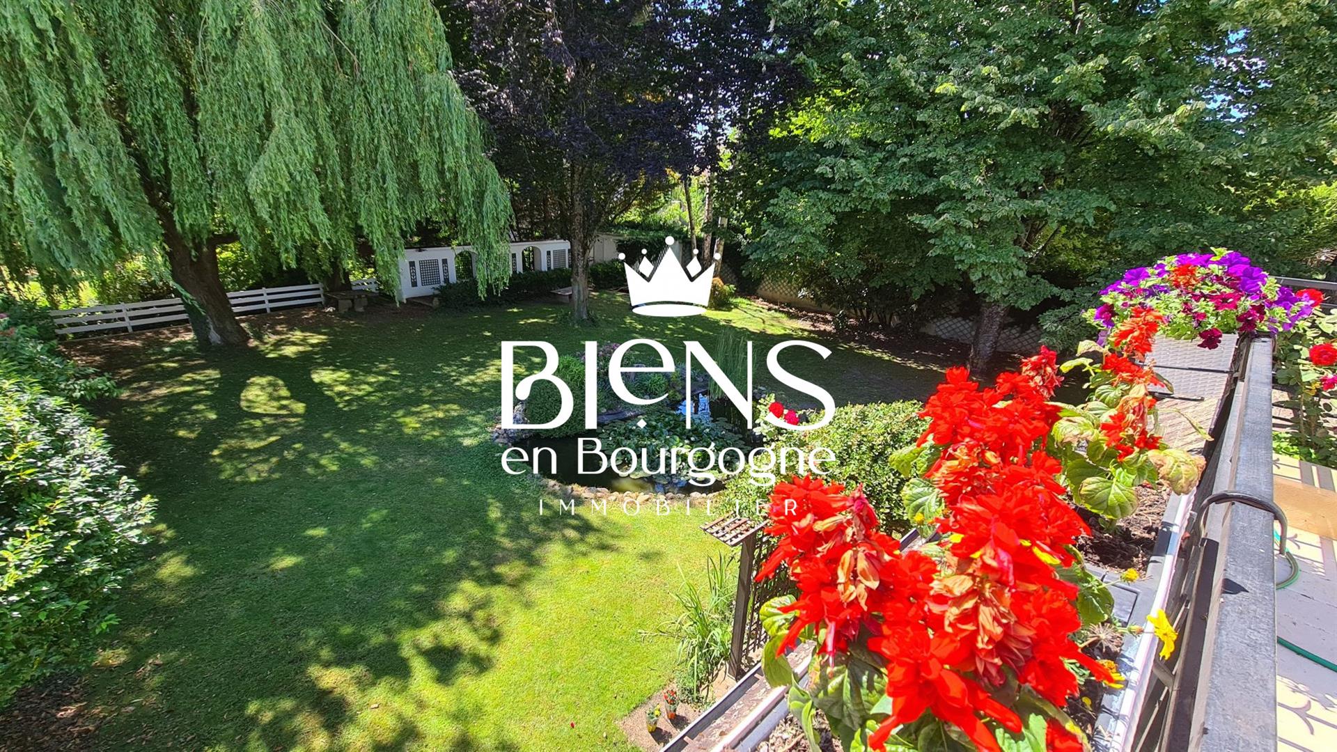 Beaune Centre Character Property