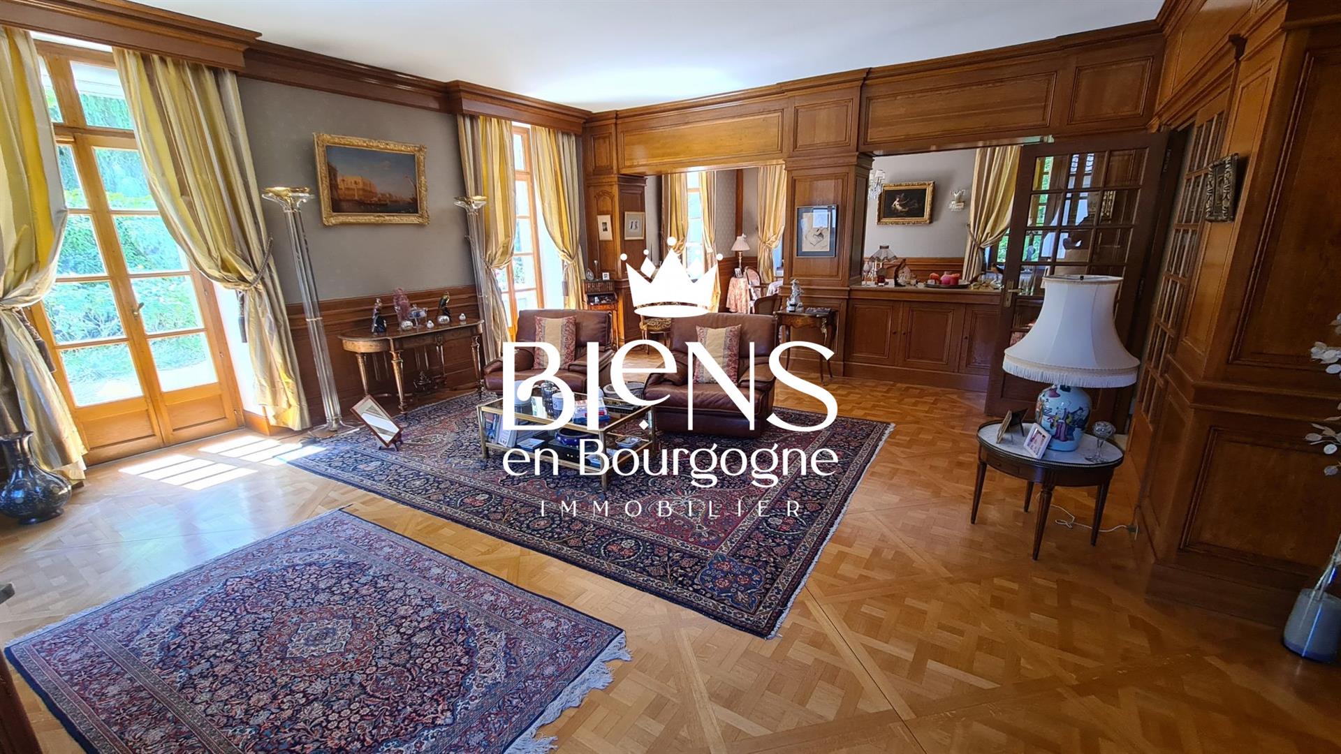 Beaune Centre Character Property