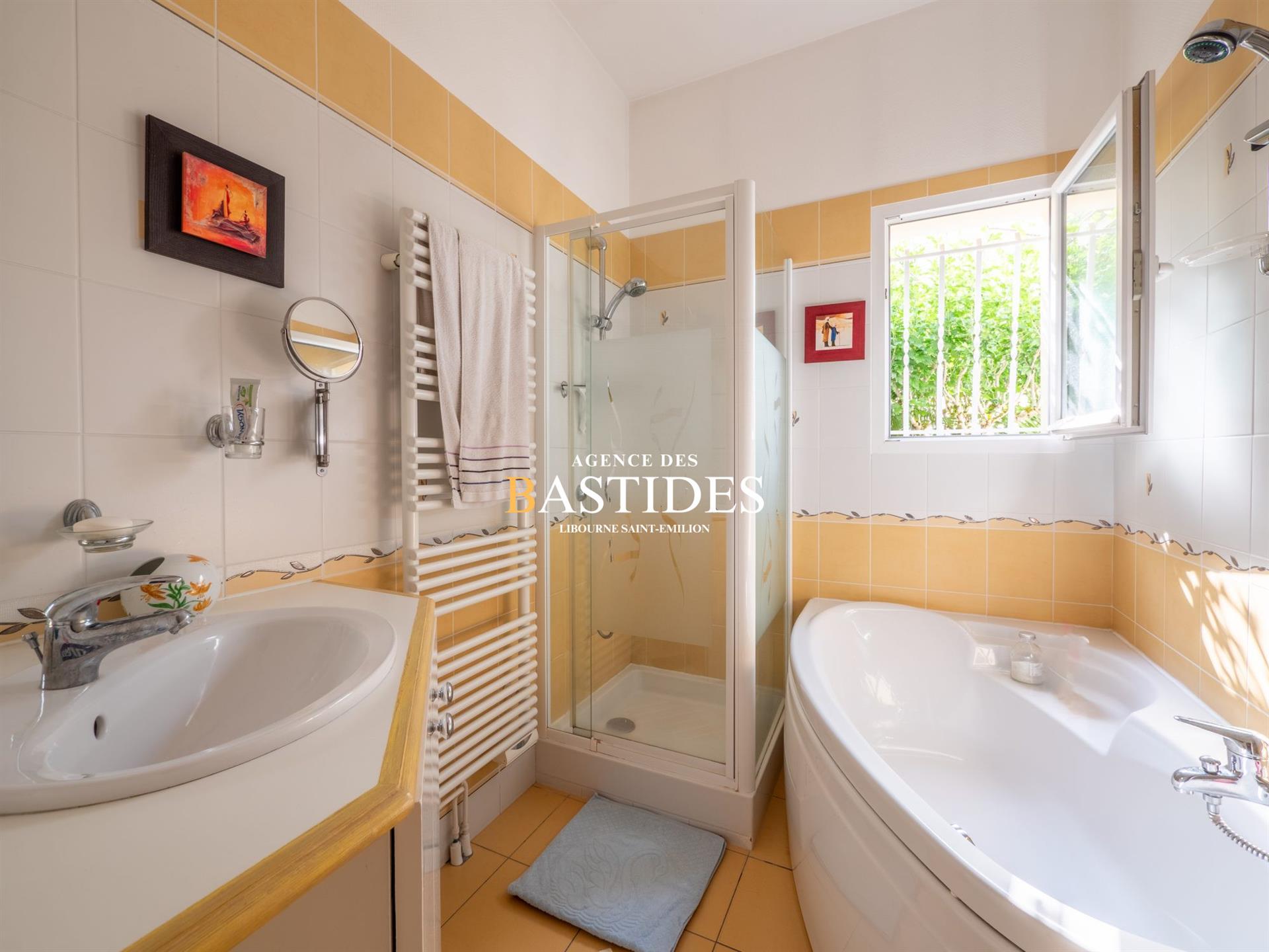 Compra: Vivenda (33500)