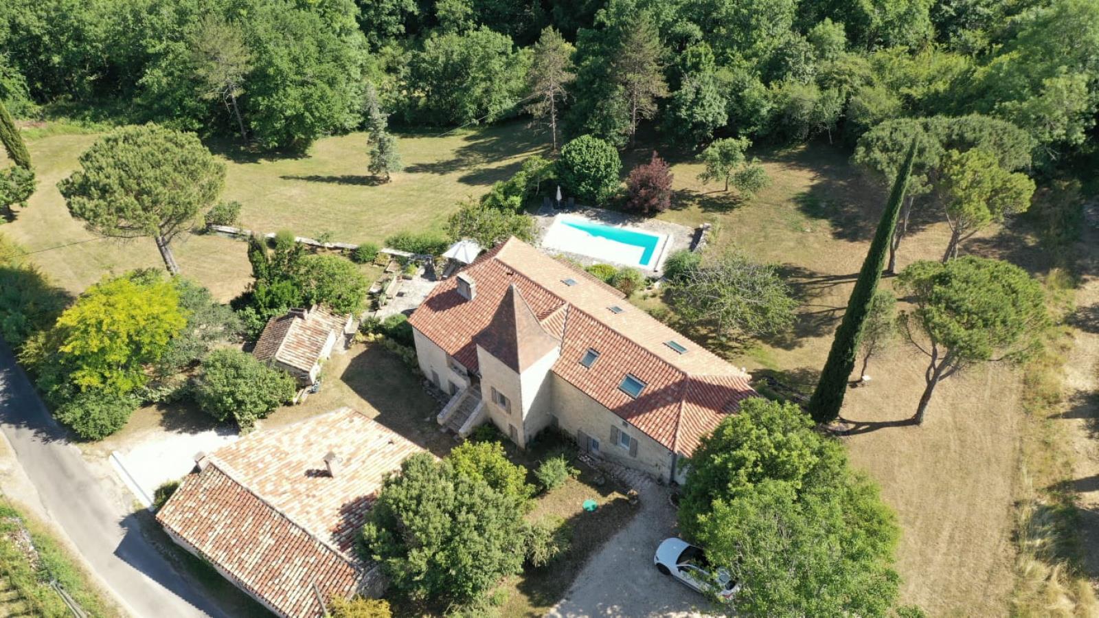 Superb stone house in the Lot
