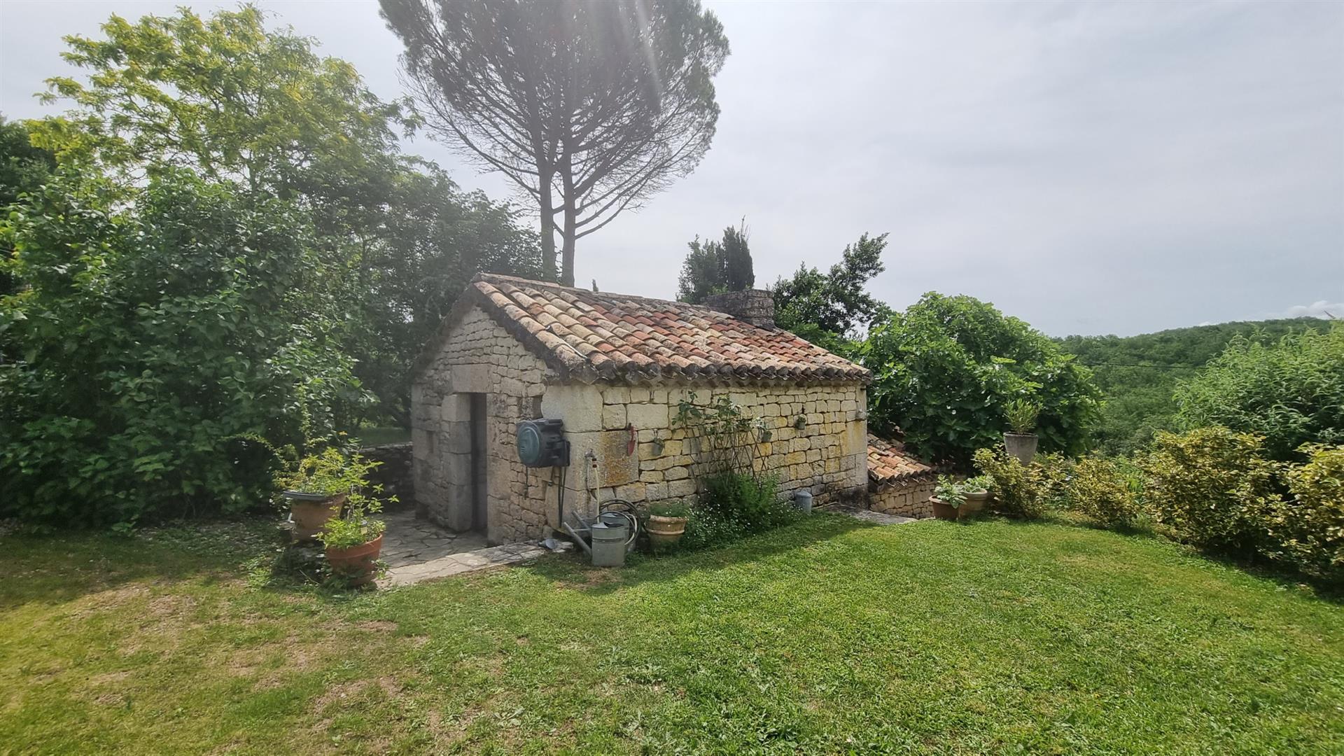 Superb stone house in the Lot