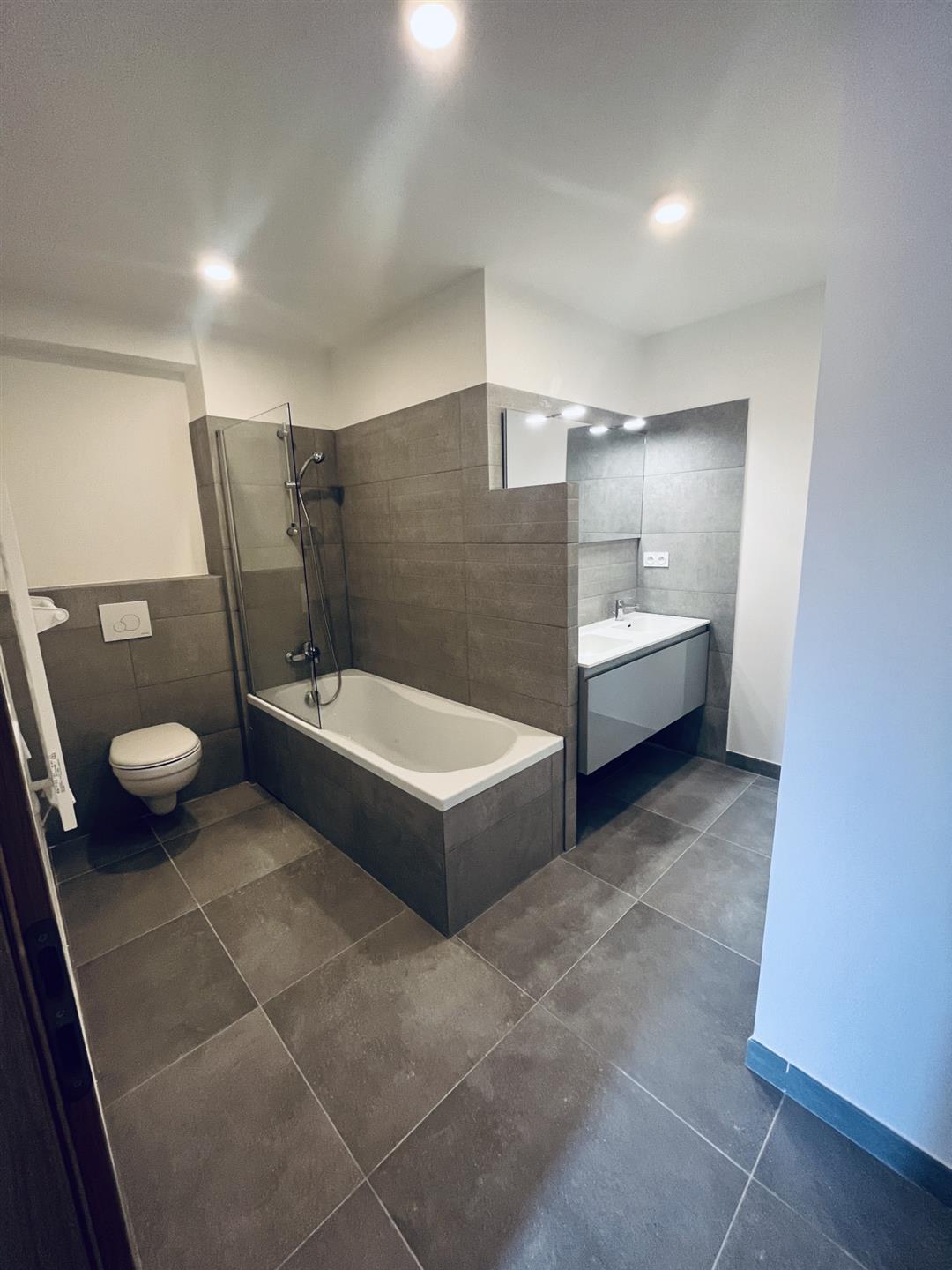 Appartement à vendre, 154m², Nîmes