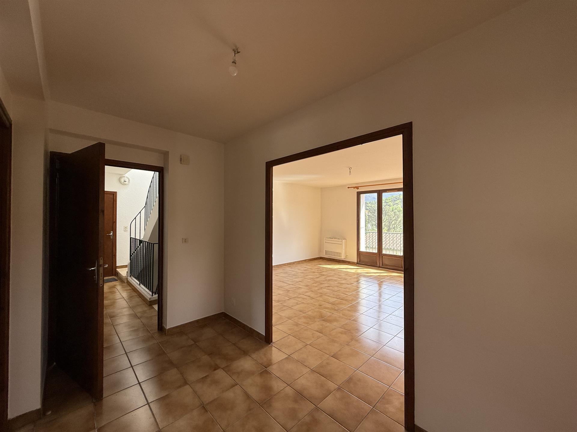 Purchase: House (66400)