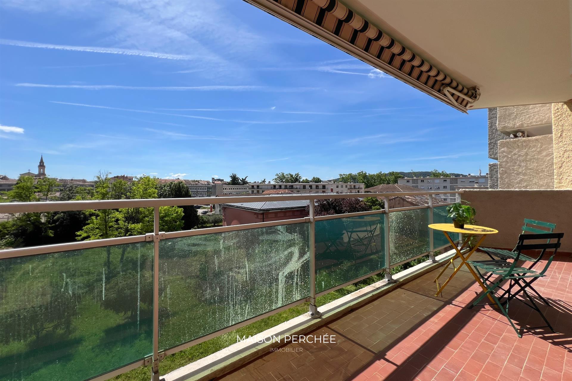Purchase: Apartment (83300)