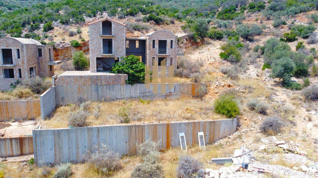 - Detached house For sale, North Kinouria, 380 sq.m., €250.000