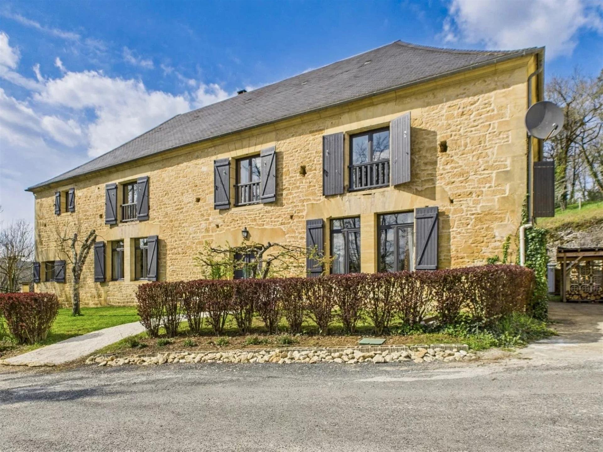 Large Stone House,  Nr Sarlat,  Separate Accommodation, Pool & Views