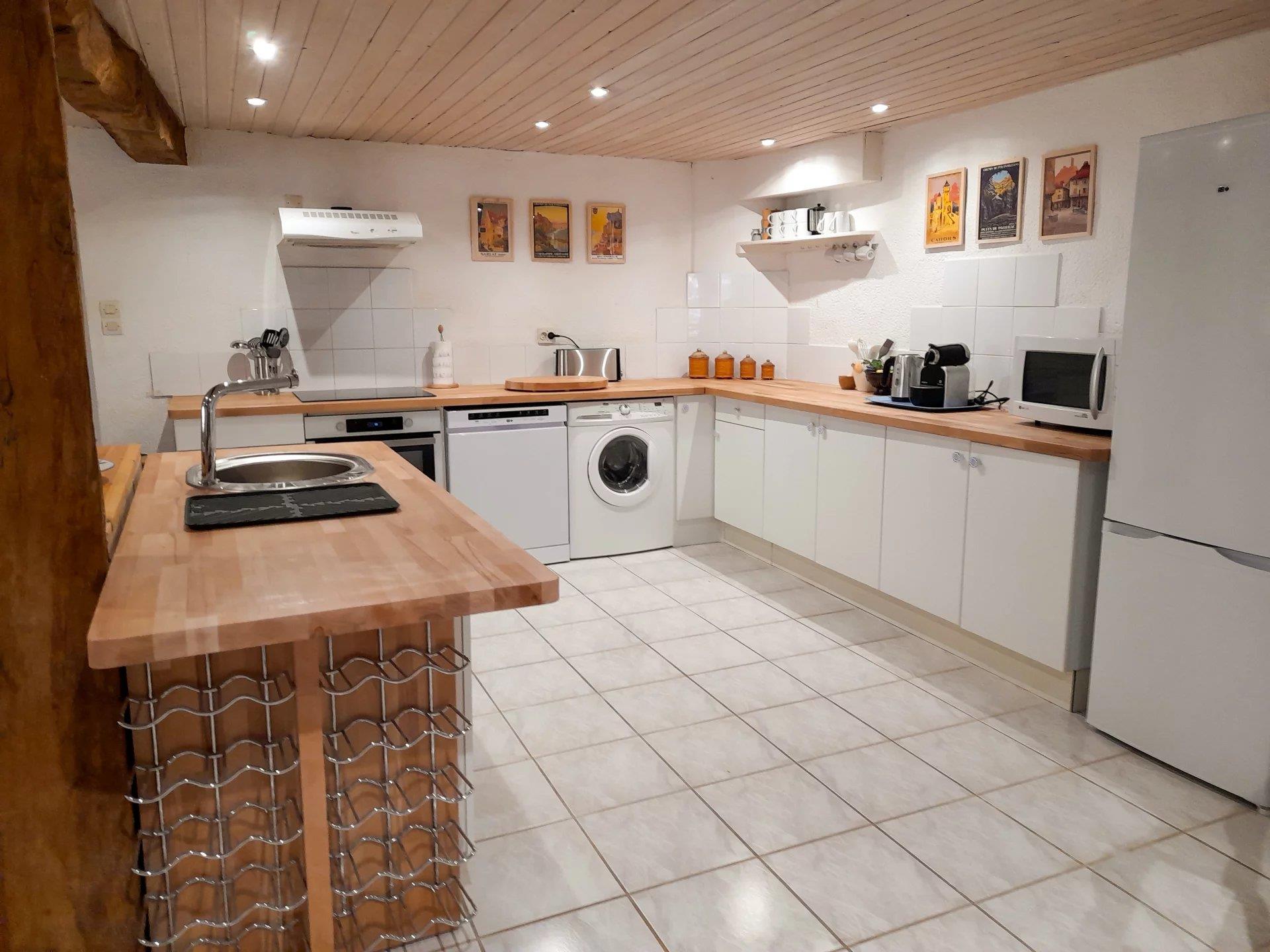 Charming 3 bedroom village house with courtyard garden