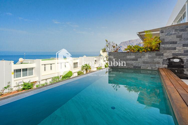 Fancy luxury apartment in Aqua Suites  with private infinity pool and sea views, Los Gigantes