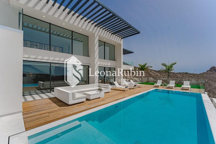 Villa AQUAstar - minimalistic and wonderful, close to the starry sky, great sea view, Tenerife South